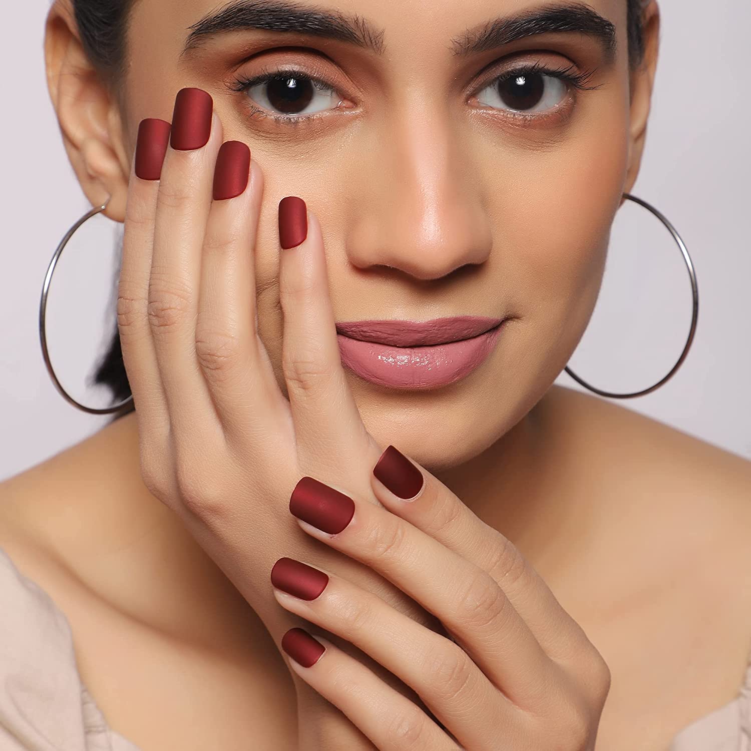 Trendy Burgundy Nails Ideas for 2024